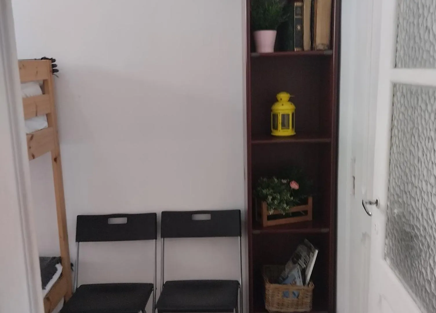 Quarto A Lisbona 0*,