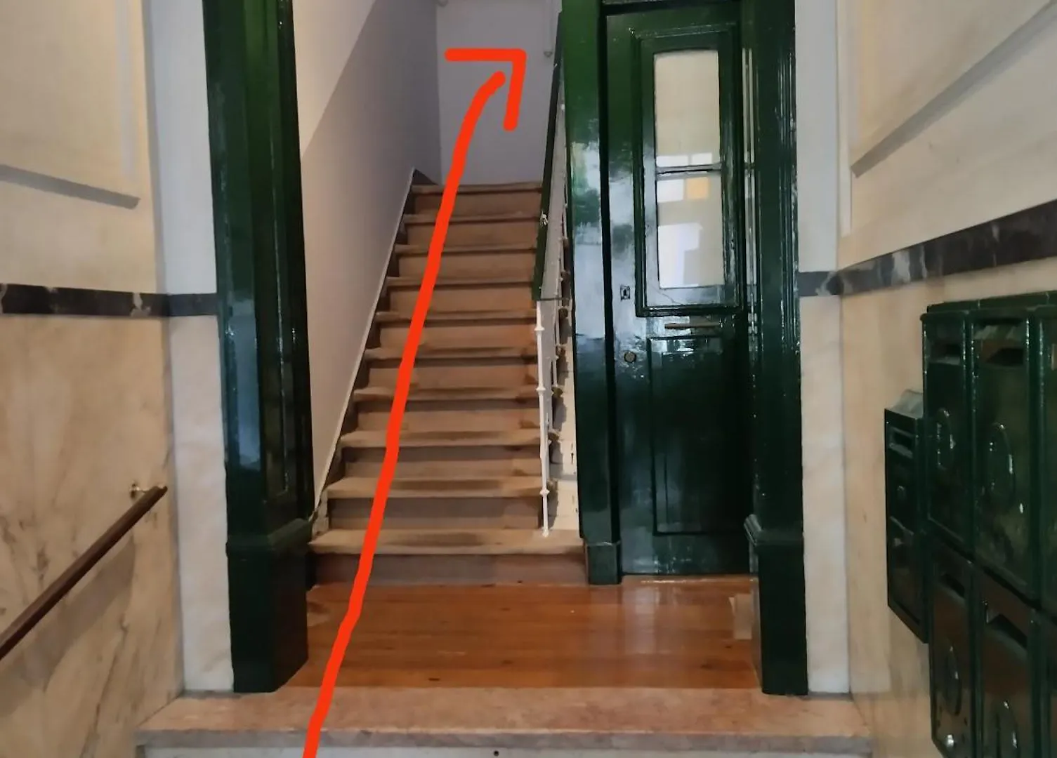 Quarto A Lisbona 0*,  Portogallo